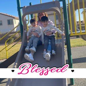 Meet your Posher, Lorie